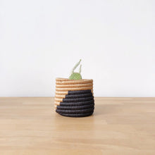 Load image into Gallery viewer, Kosovo Basket Planters