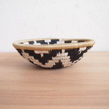 Load image into Gallery viewer, Chwele Small Bowl