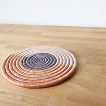Load image into Gallery viewer, Rukoli Trivet