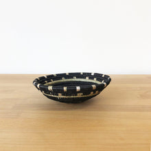 Load image into Gallery viewer, Kigufi Small Bowl