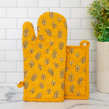 Load image into Gallery viewer, Boho Leaves Oven Mitt & Pot Holder Set