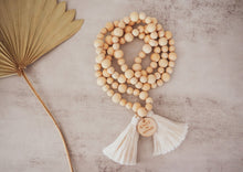 Load image into Gallery viewer, Natural Wood Bead Garland