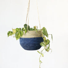 Load image into Gallery viewer, Hanging Woven Planter