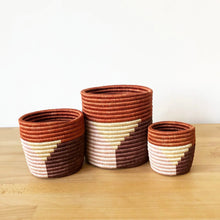 Load image into Gallery viewer, Gishamvu Basket Planters
